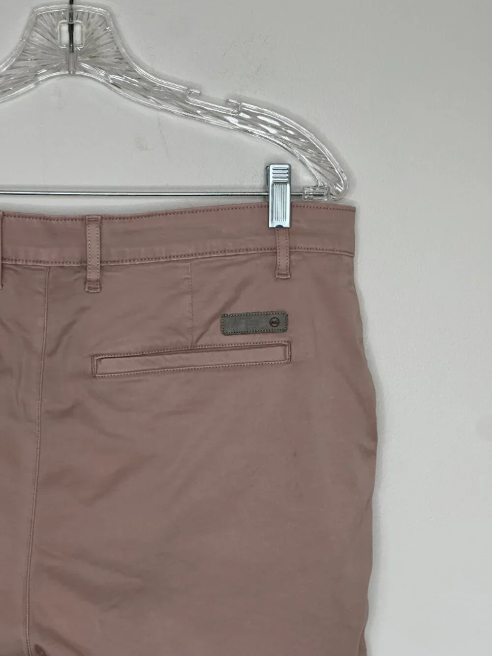 AG Adriano Goldschmied Men's Wanderer Rose Colored Trouser Sateen Shorts Size 34